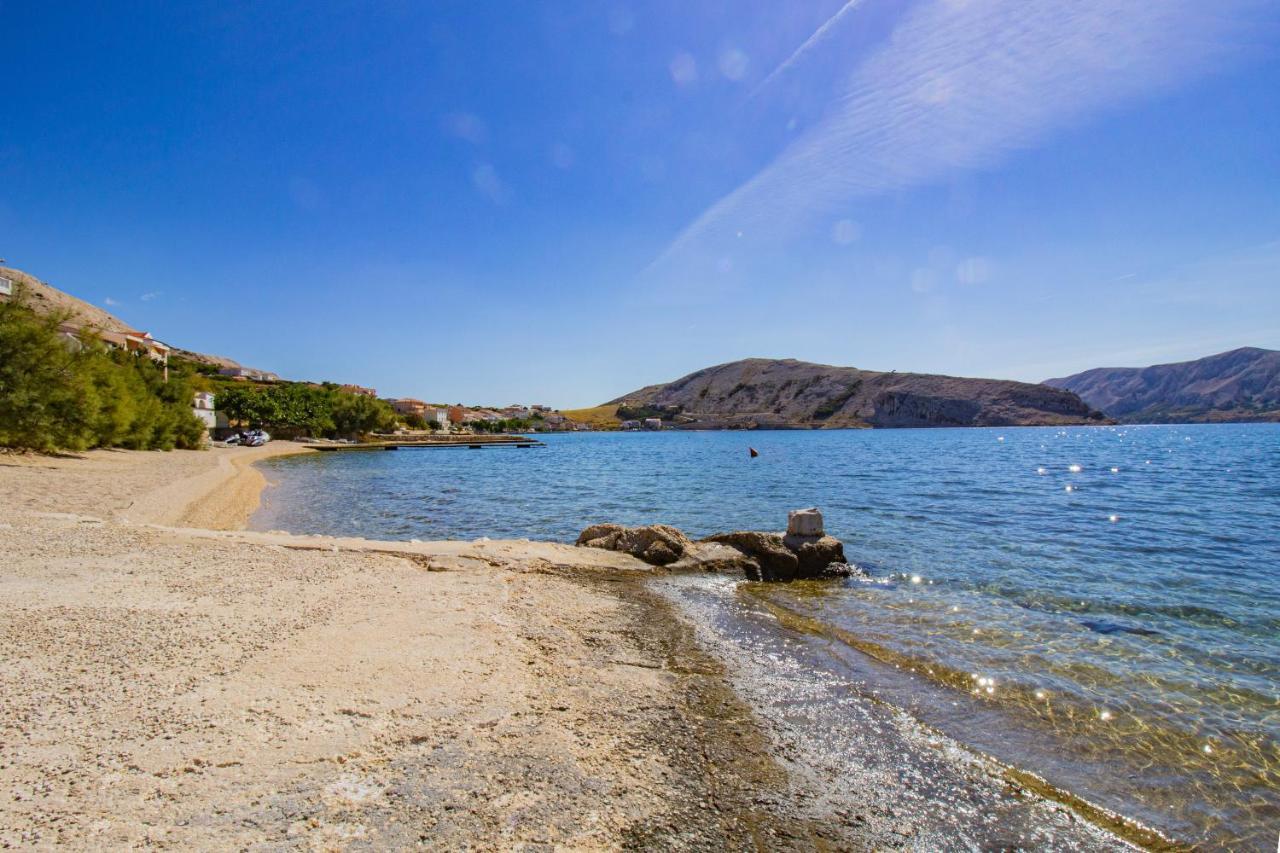Galapagus Privat Beach & Boat Dock Apartment Metajna Luaran gambar