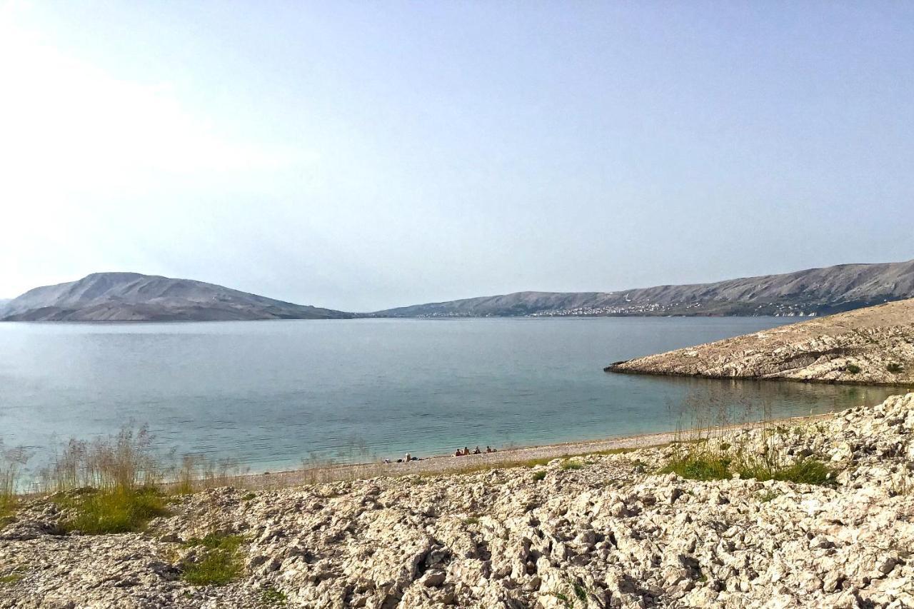 Galapagus Privat Beach & Boat Dock Apartment Metajna Luaran gambar